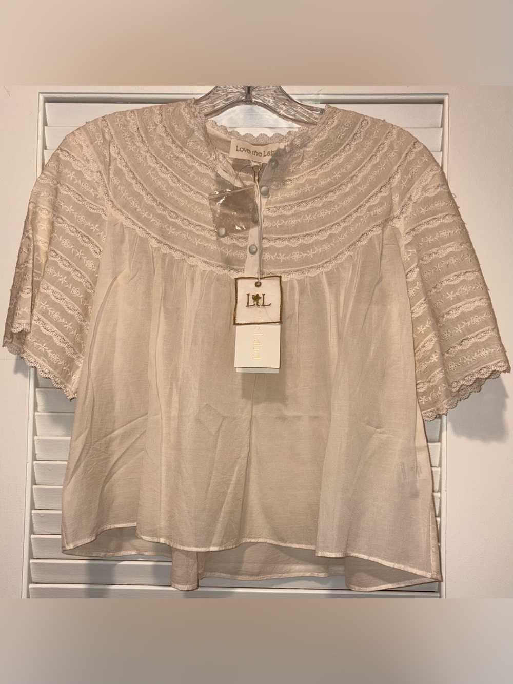 NWT Love The Label Katrina Embroidered Top in White Swan